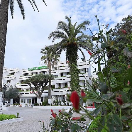 Rais Hotel Algiers Buitenkant foto