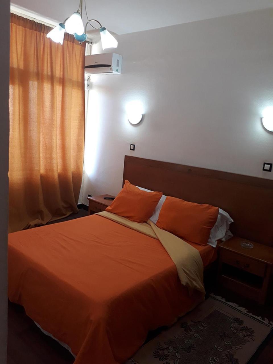 Rais Hotel Algiers Buitenkant foto