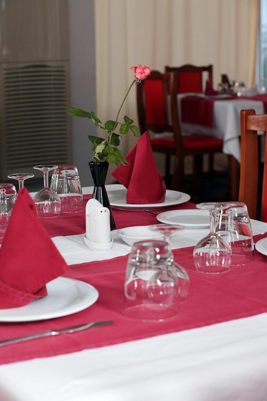 Rais Hotel Algiers Buitenkant foto