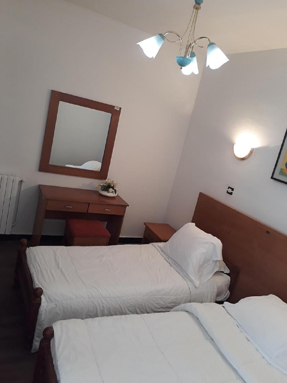 Rais Hotel Algiers Buitenkant foto